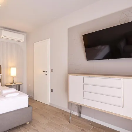 Arsenal Lofts Apartment